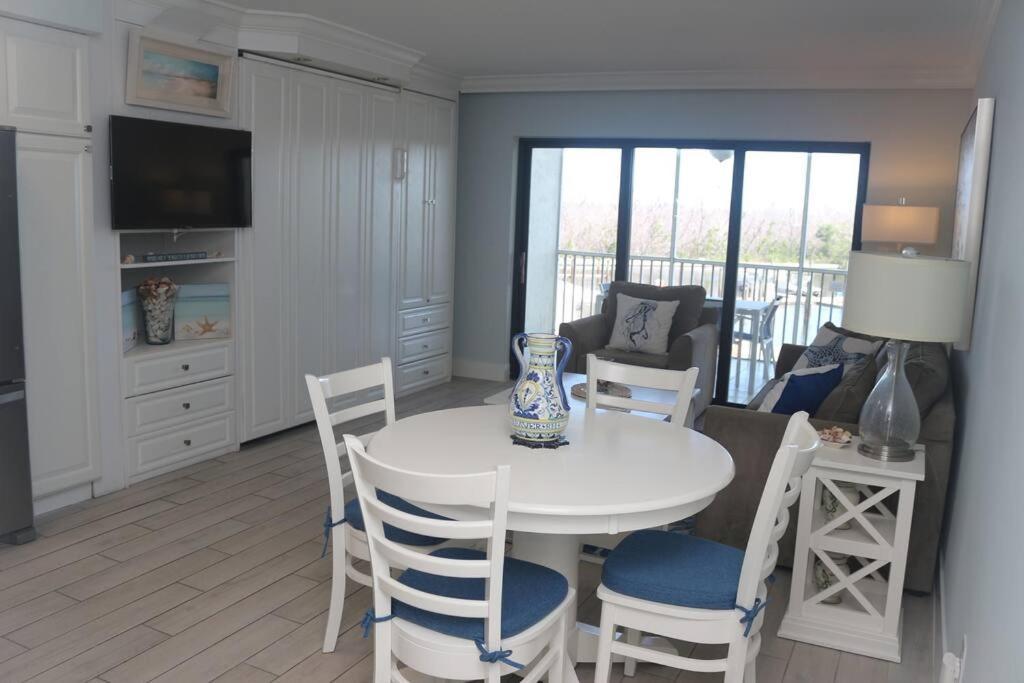 Captiva Bayside 1 Bedroom 2 Bath - Sleep 4 Apartment